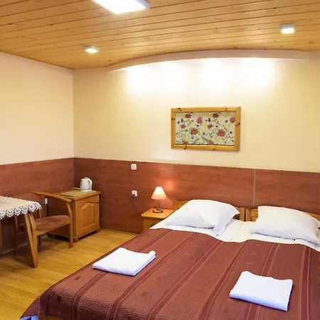 Chmiel ファームステイ スロモフツェ・ビジネ